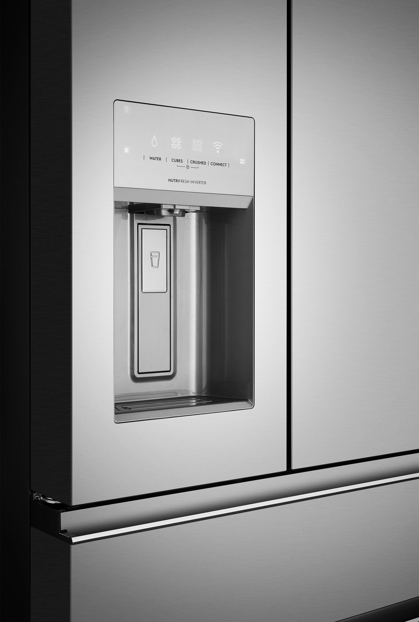 Electrolux 609L French Door Fridge Freezer Model EHE6899SA
